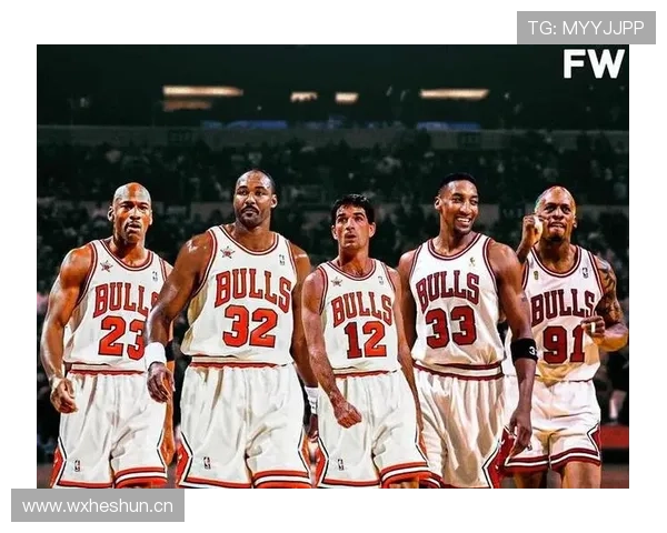 奥拉朱旺内线脚步对比伯德，制造禁区得分优势明显